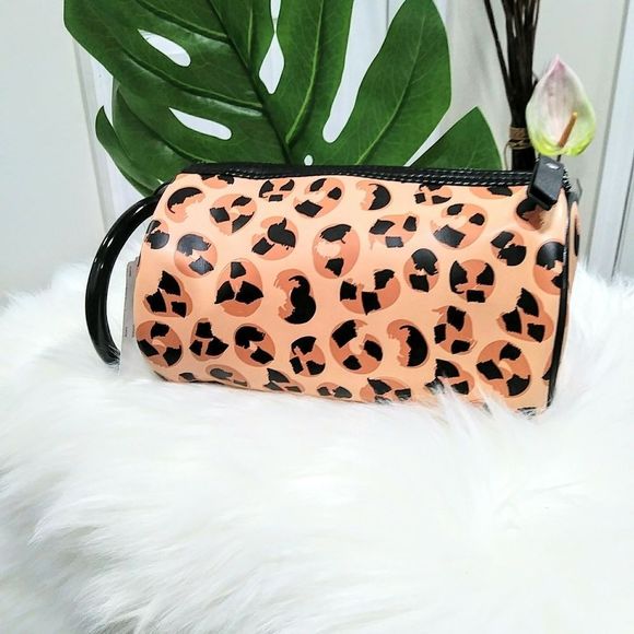 NWT Neiman Markus Wristlet - Picture 5 of 5